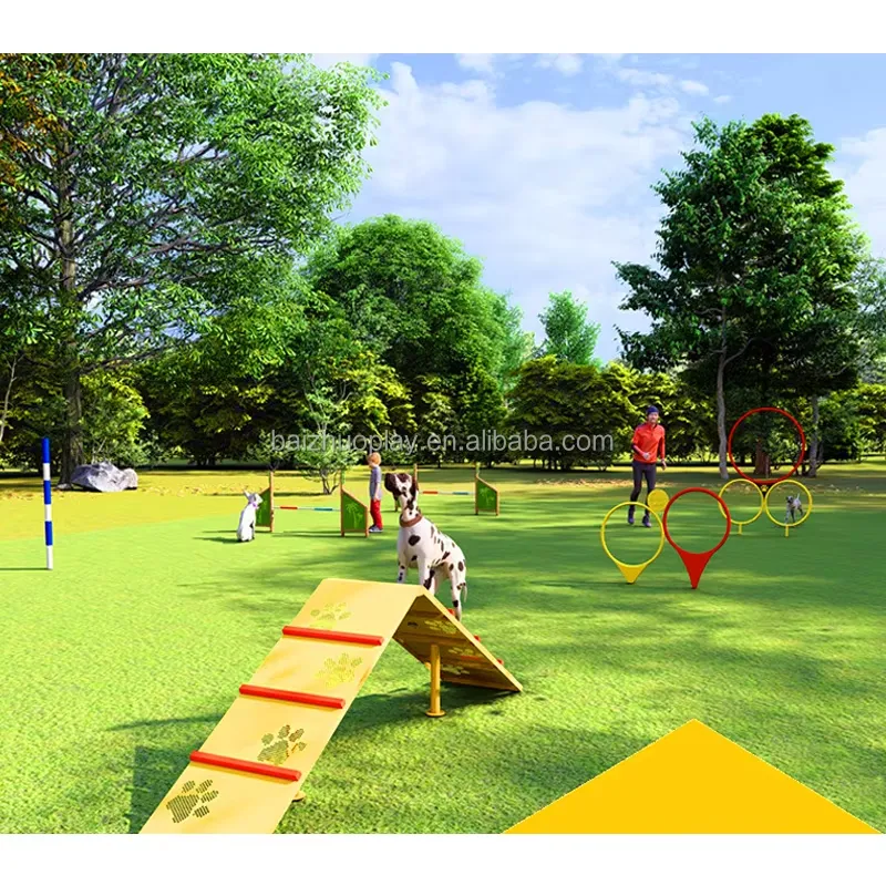 Sports Equipment And Facilities - Açık Hava Özel Evcil Hayvan Parkı